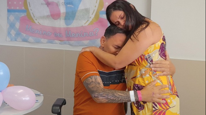 Um Milagre de Amor: Casal Celebra no Hospital a Vida e a Chegada do Filho com Chá Revelação.