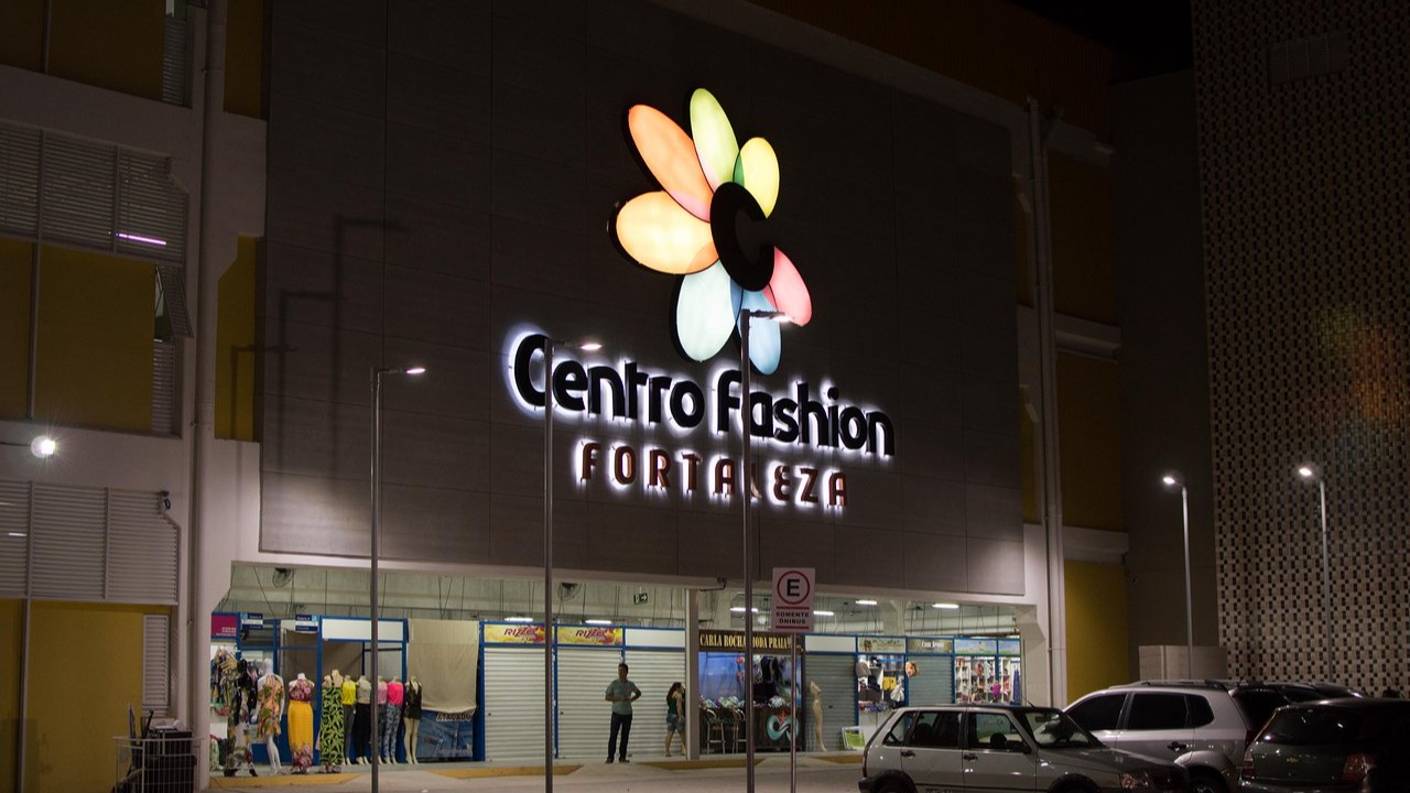 Paraíso da Moda Barata: Bazar no Centro Fashion Fortaleza com Descontos de Até 70% e Jeans a R$ 15