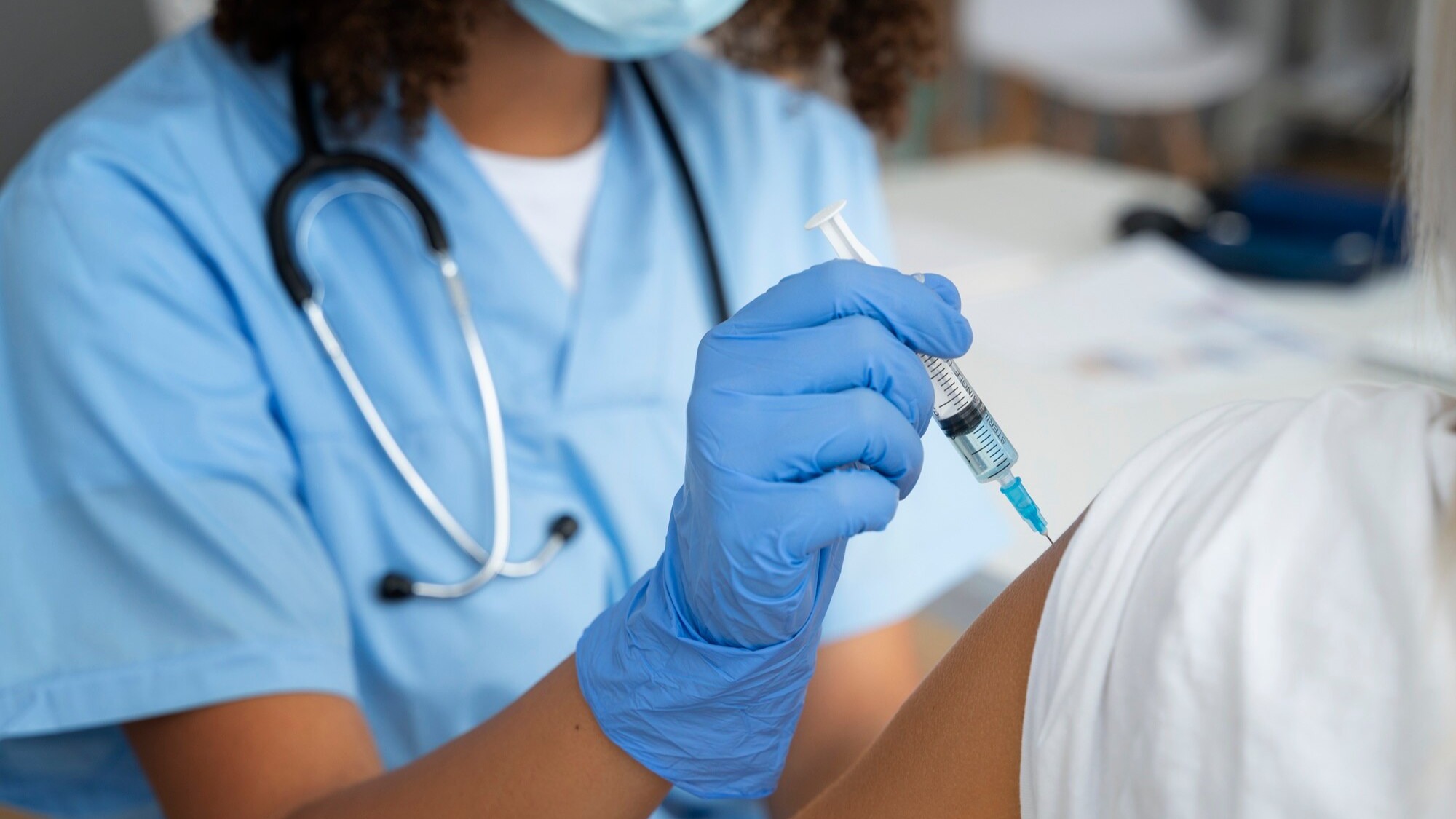 Campanha de vacinação contra a gripe começa nesta segunda