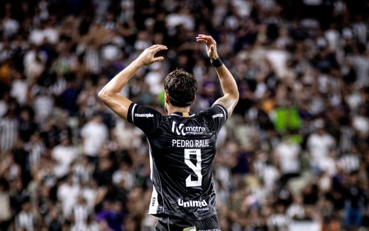 Pedro Raul Brilha, Ceará Derruba o Vasco e Ascende na Série A em Noite de Castelão Incandescente