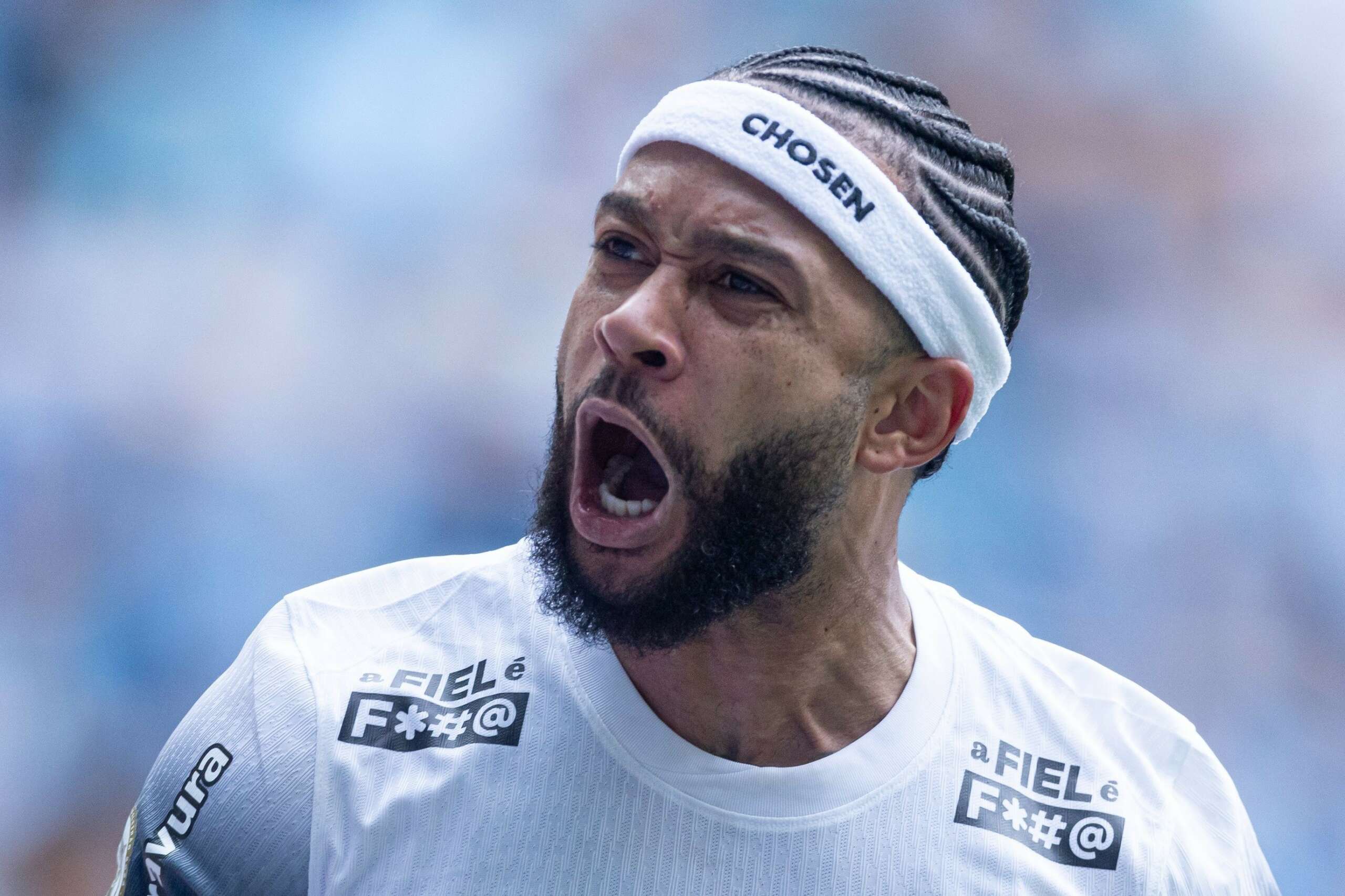 Se o Corinthians for campeão, a luva fica com Memphis