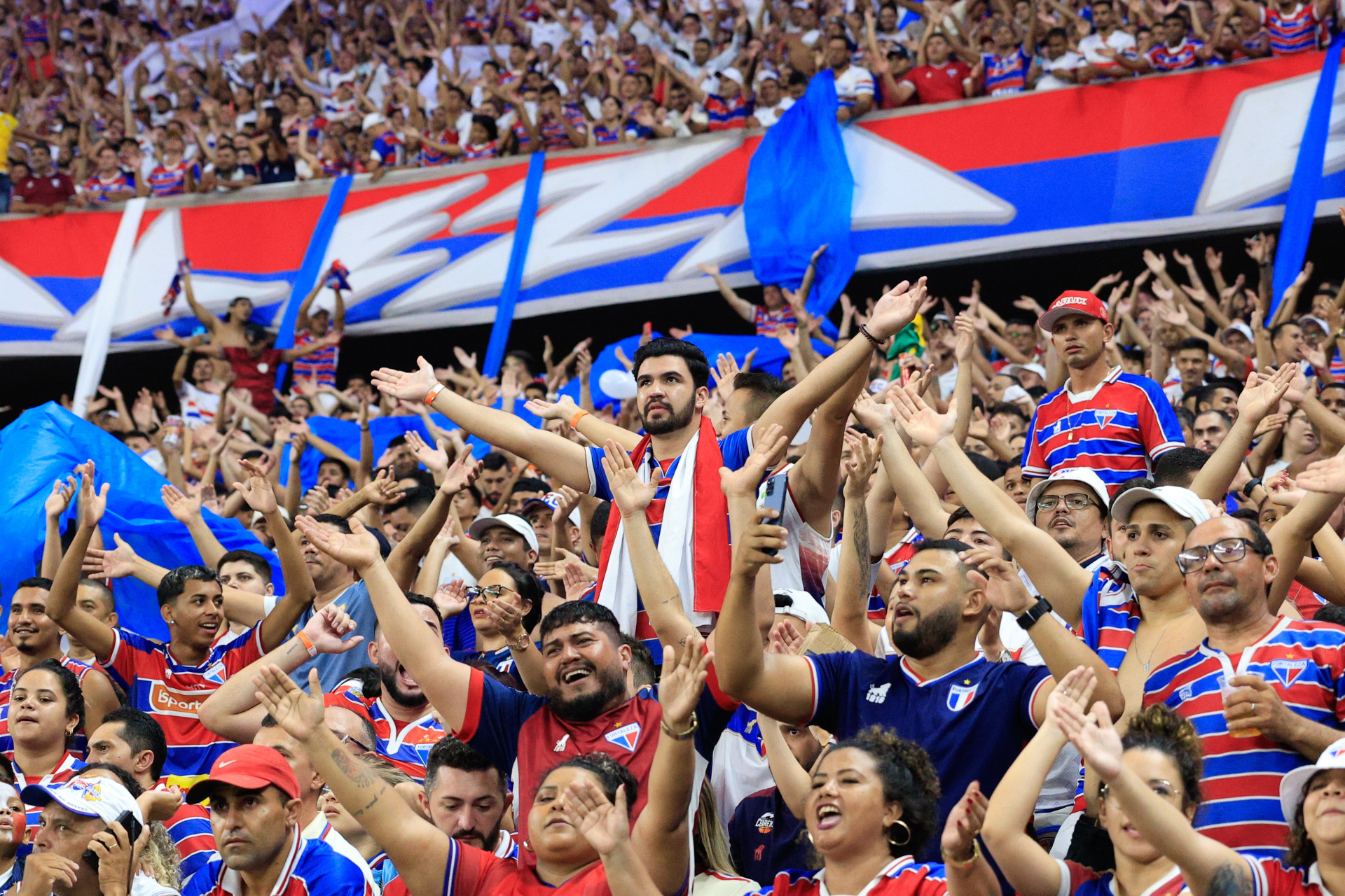 Leão Ruge em Casa: Ingressos à Venda para o Duelo Fortaleza x Palmeiras no Castelão