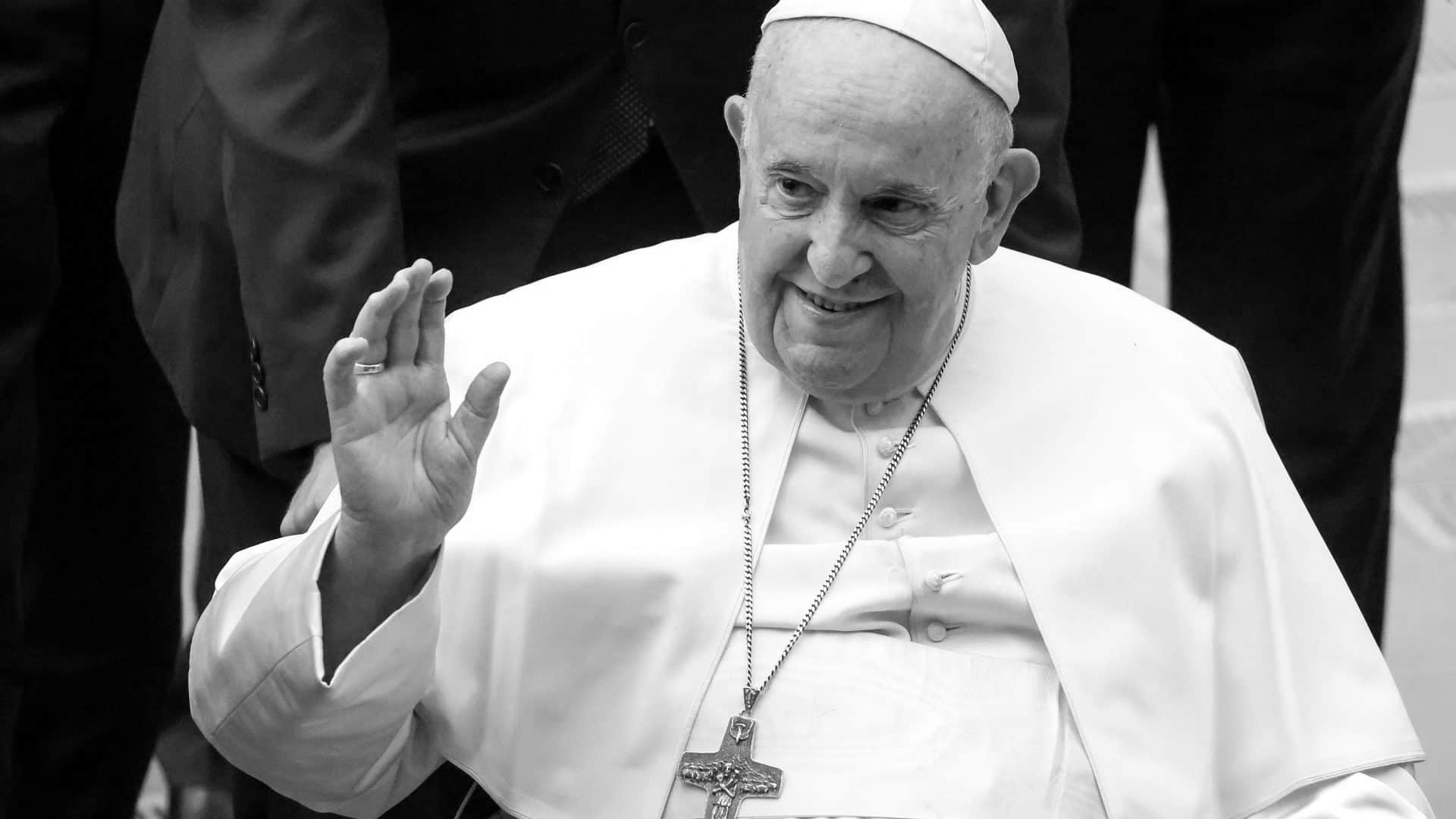 Papa Francisco Morre aos 88 Anos