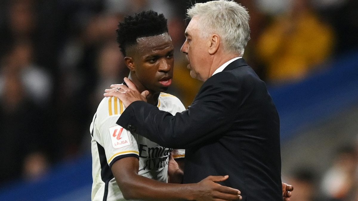 Vini Jr. sofre entorse no tornozelo e preocupa Real Madrid