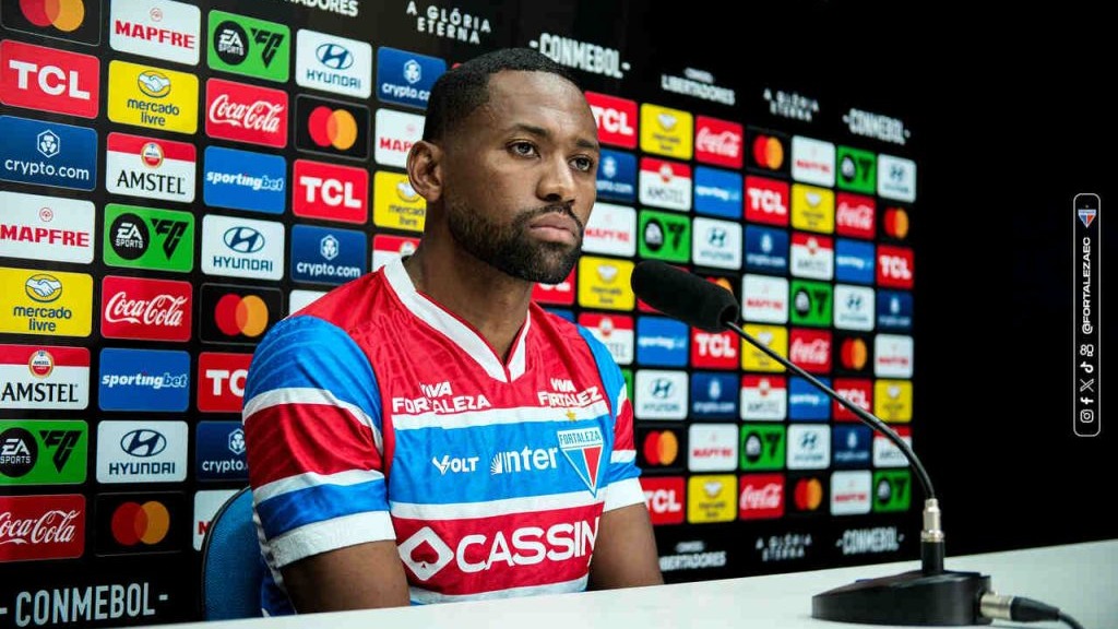 Leão Acelera na Libertadores: Tinga Cauteloso Após Goleadas e Focado no Duelo Decisivo Contra o Bucaramanga!