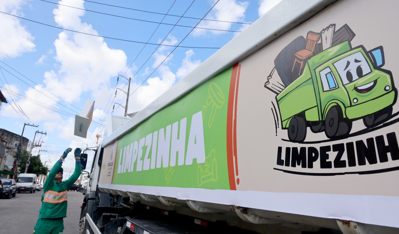 S.O.S. Limpeza: "Limpezinha" na Área! Descubra a Rota da Faxina da Prefeitura na Sua Semana!