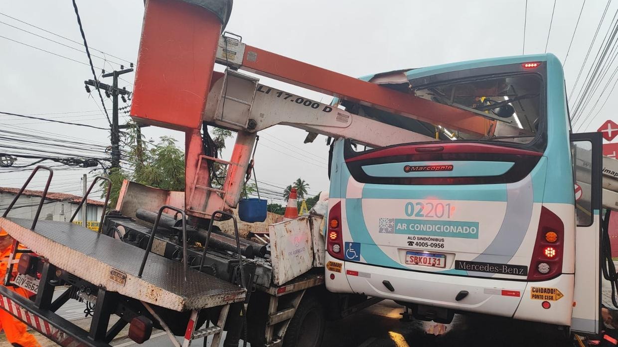 Motorista de Caminhão que Causou Tragédia em Messejana Vira Réu por Mortes e Omissão!