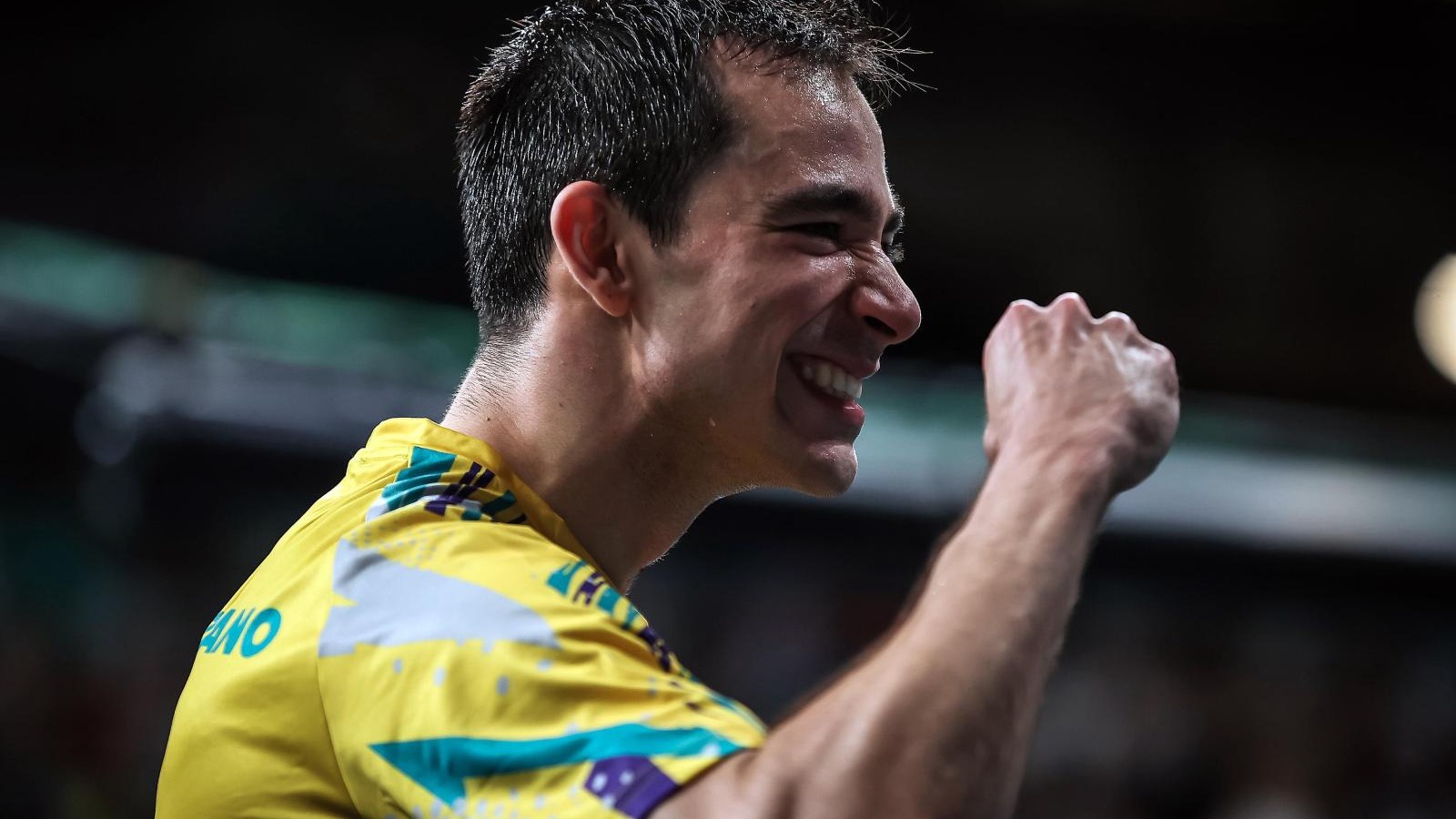 Hugo Calderano escreve história com prata inédita para o Brasil