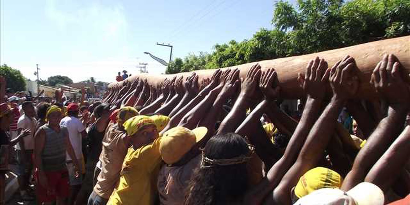 Barbalha em Festa: Santo Antônio Chega em 2025 com Emoção Renovada e o Grito do Pau da Bandeira!