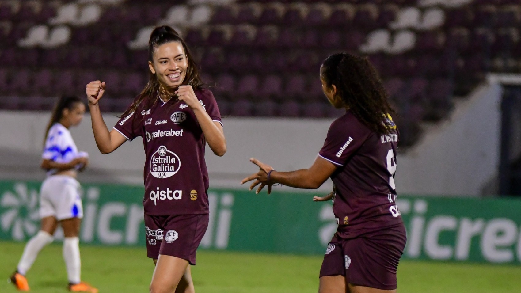 Fátima Dutra realiza sonho ao estrear pela Seleção Brasileira