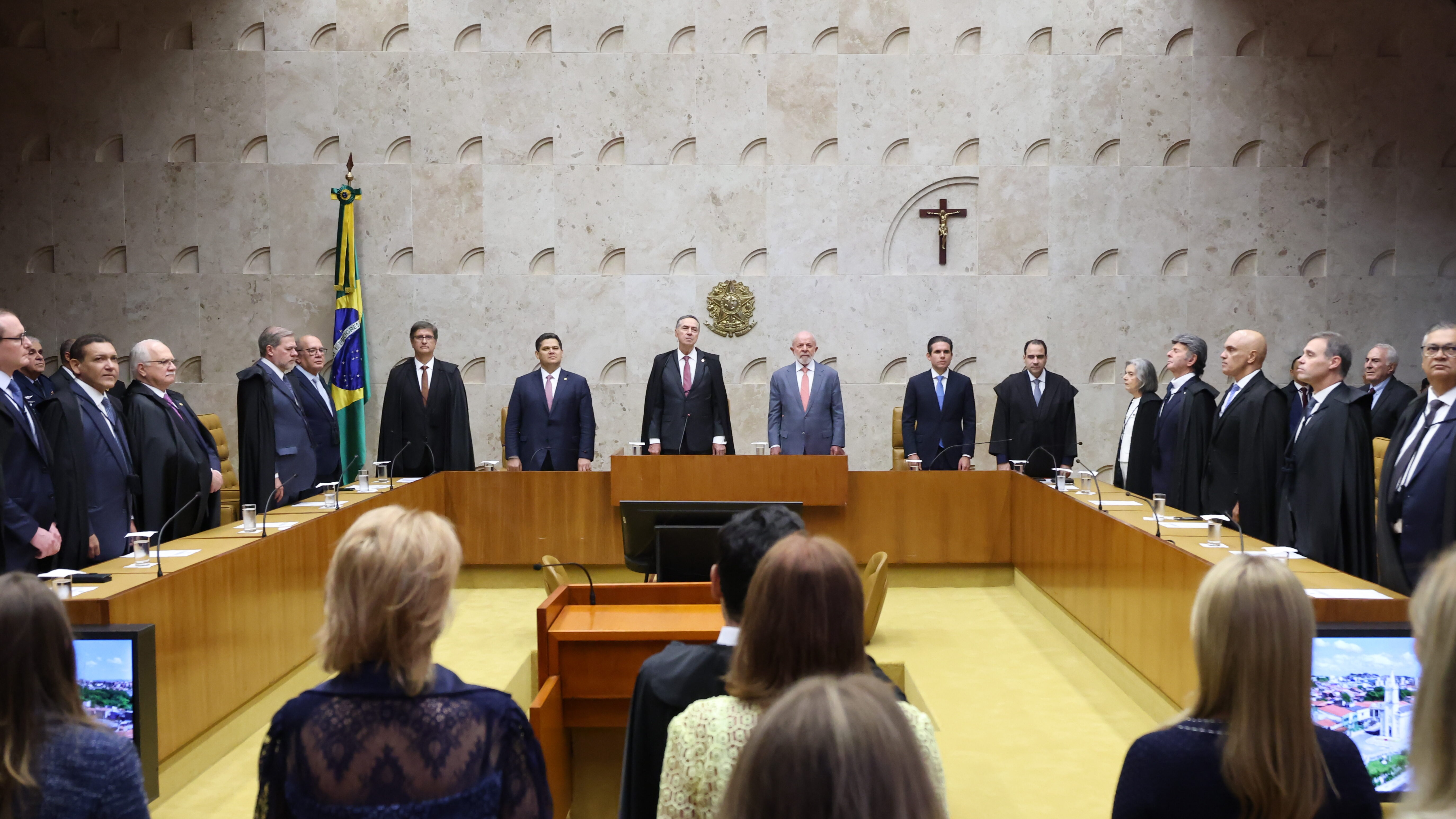 STF retoma julgamento crucial sobre regulação de redes sociais