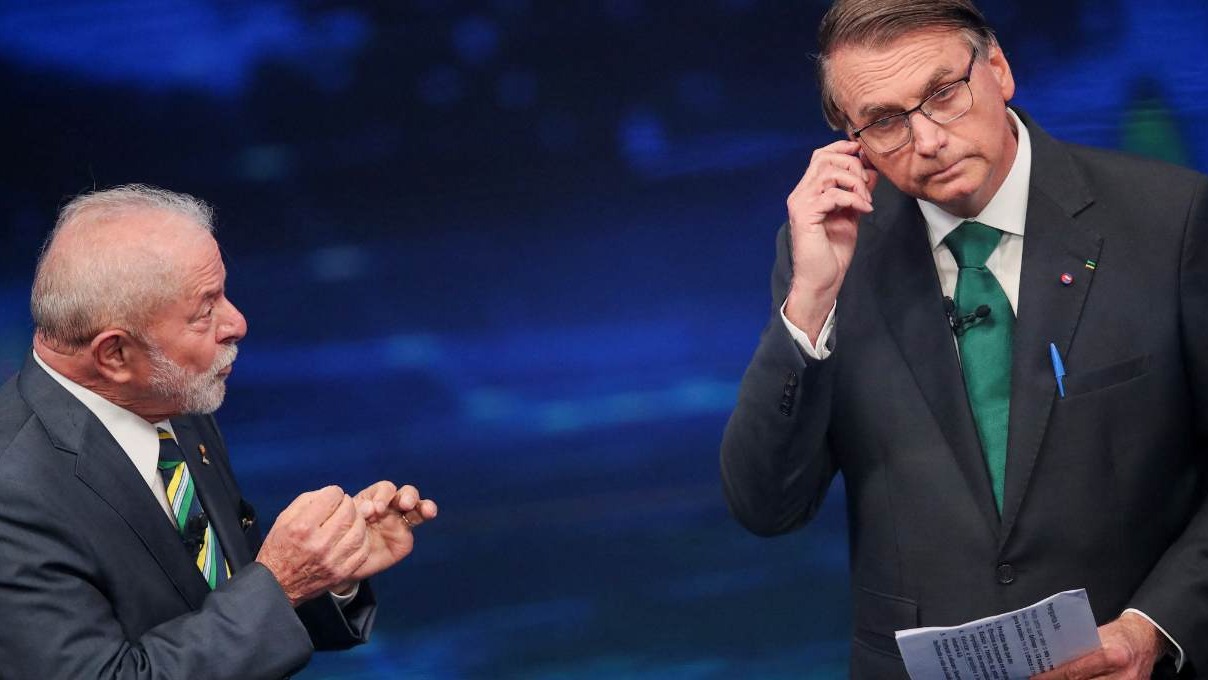 Lula e Bolsonaro empatam com 41% no 2º turno em 2026, aponta Quaest