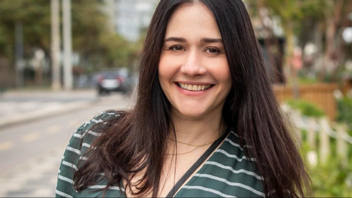 Alessandra Negrini tem celular furtado em São Paulo