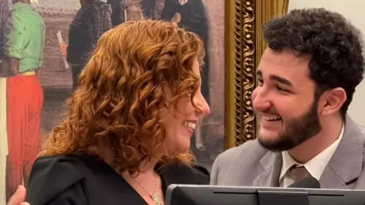 Filho de Zambelli cria novo perfil após ter conta bloqueada e acusa família de sofrer censura política
