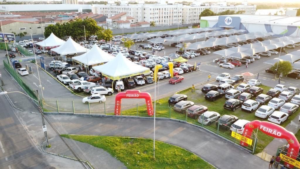 Sonha em Trocar de Carro? Megabazar em Fortaleza Promete Preços Chocantes e Crédito na Hora!