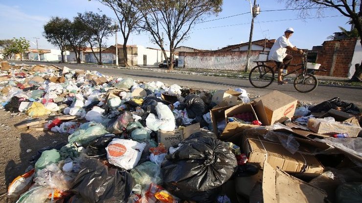 Taxa do Lixo: Seu Nome Está na Lista Negra de Fortaleza? Descubra Agora!
