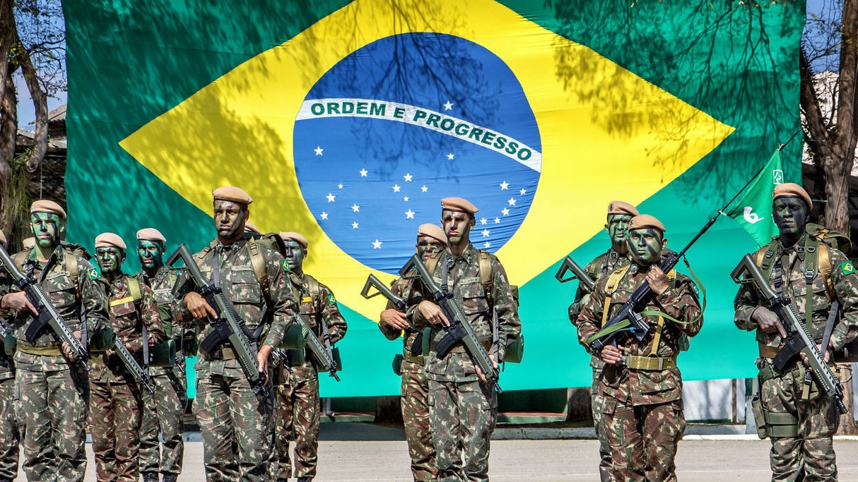 Crise no Exército Brasileiro: Cortes de Gastos Ameaçam Operações e Equipamentos