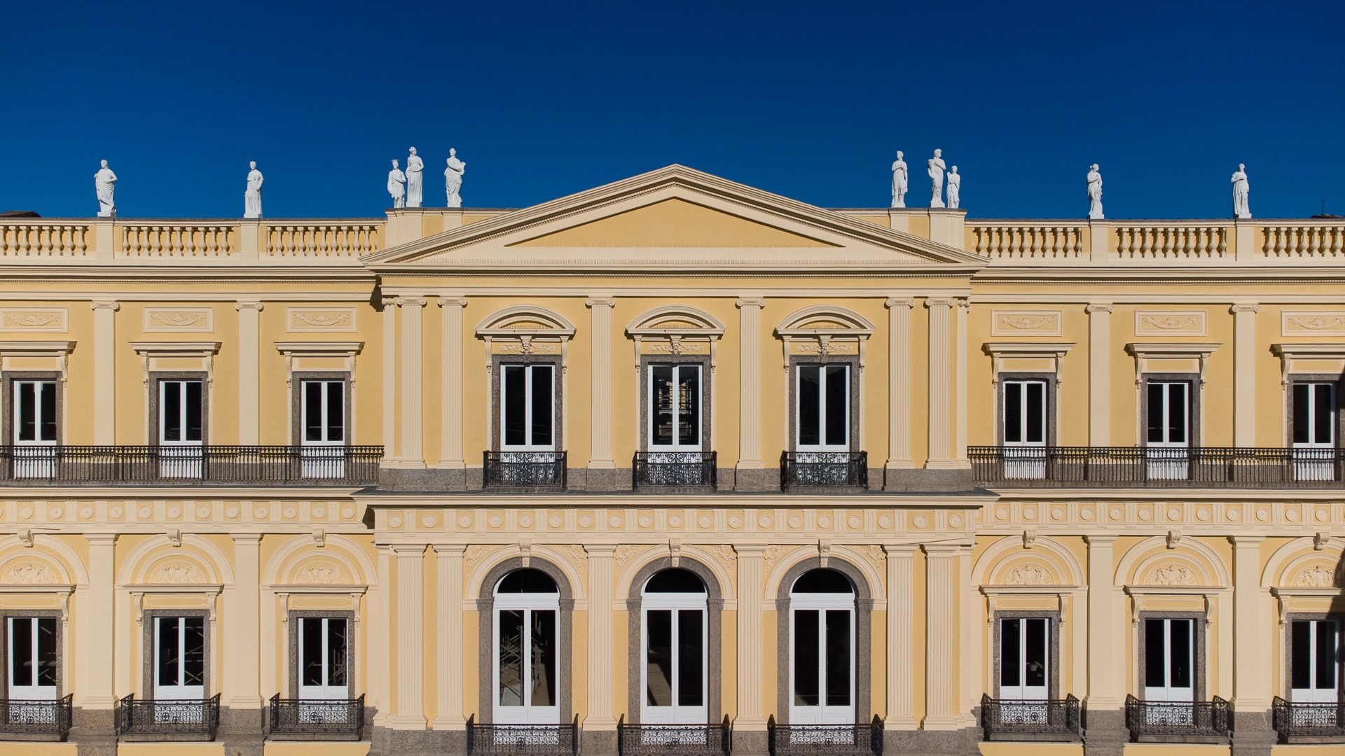 Fóssil de Calango Cearense Vira Estrela em Museu Famoso que Renasce das Cinzas!