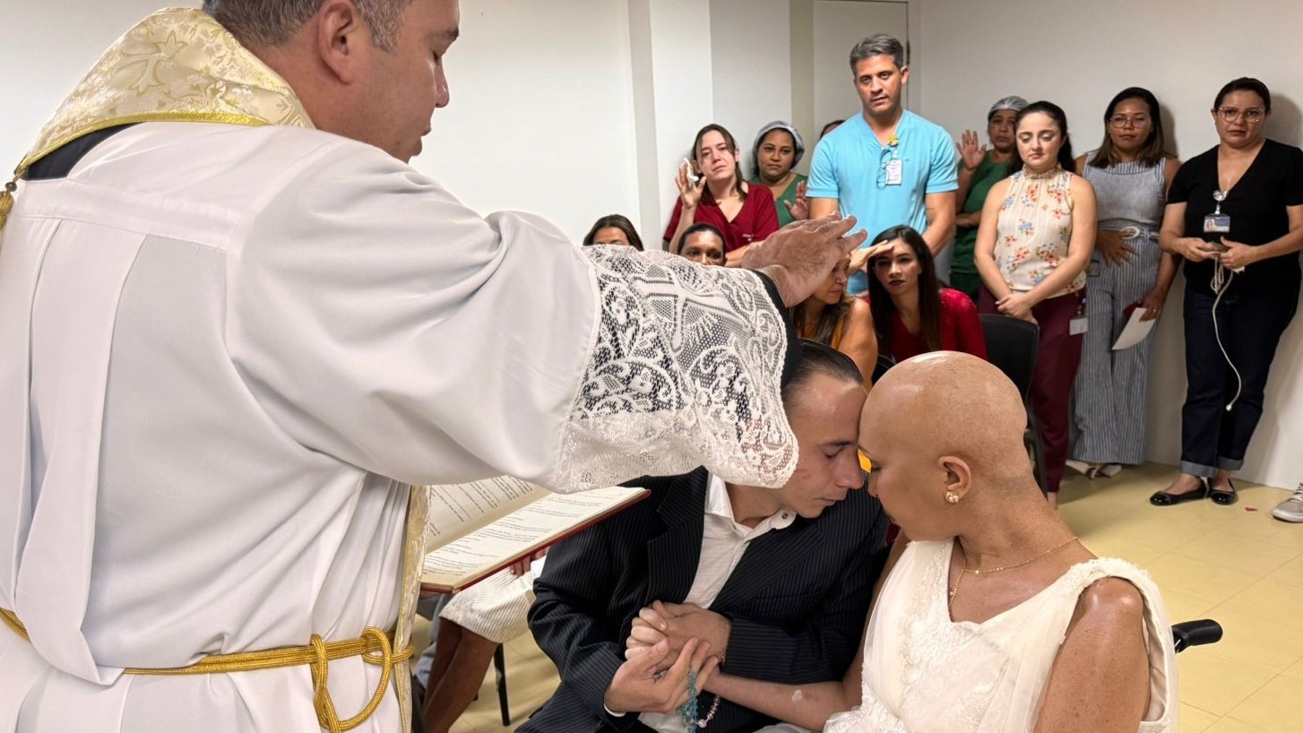 Amor Vence a Doença: Paciente em Cuidados Paliativos Realiza Sonho de Casar em Hospital de Fortaleza