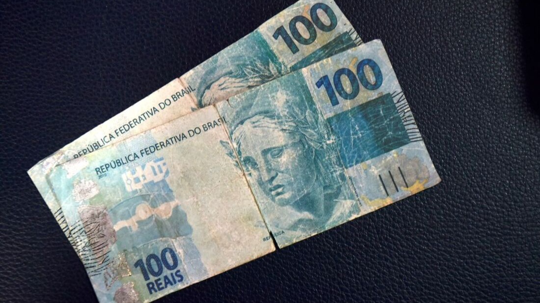 R$ 18.300 em cédulas falsas são apreendidos em abordagem de rotina na Grande Fortaleza