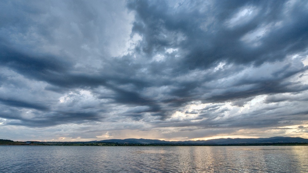 Imagem de destaque: Inmet emite alerta de perigo por chuvas intensas em 15 municípios do Ceará — veja o que isso significa