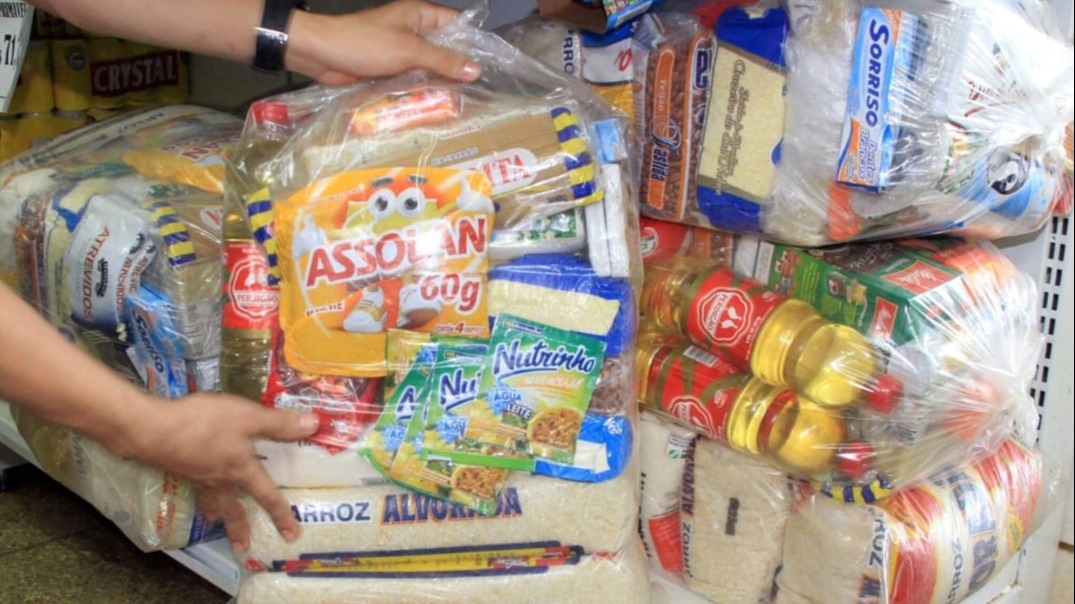 Imagem da notícia: CUSTO DA CESTA BÁSICA CAI EM FORTALEZA E ALIVIA ORÇAMENTO, MAS FAMÍLIAS AINDA SENTEM PESO NO BOLSO