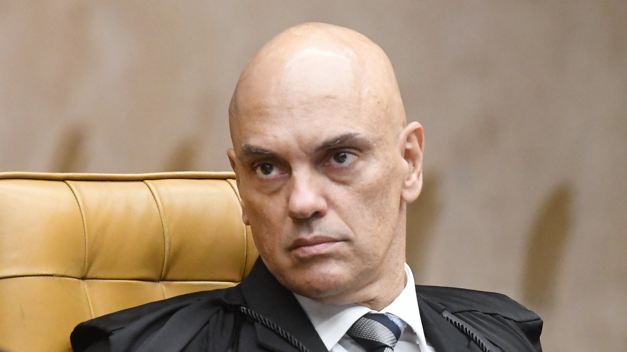 Moraes: Arquivado o processo contra Bolsonaro sobre fraude no cartão de vacina