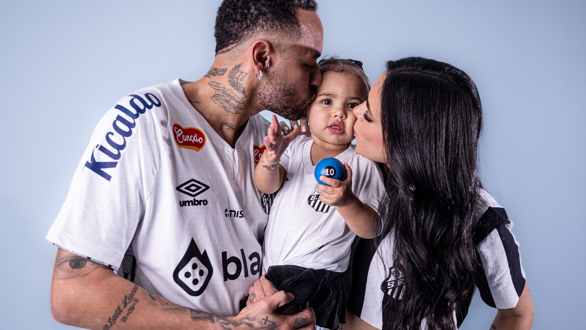 Neymar nega casamento com Biancardi