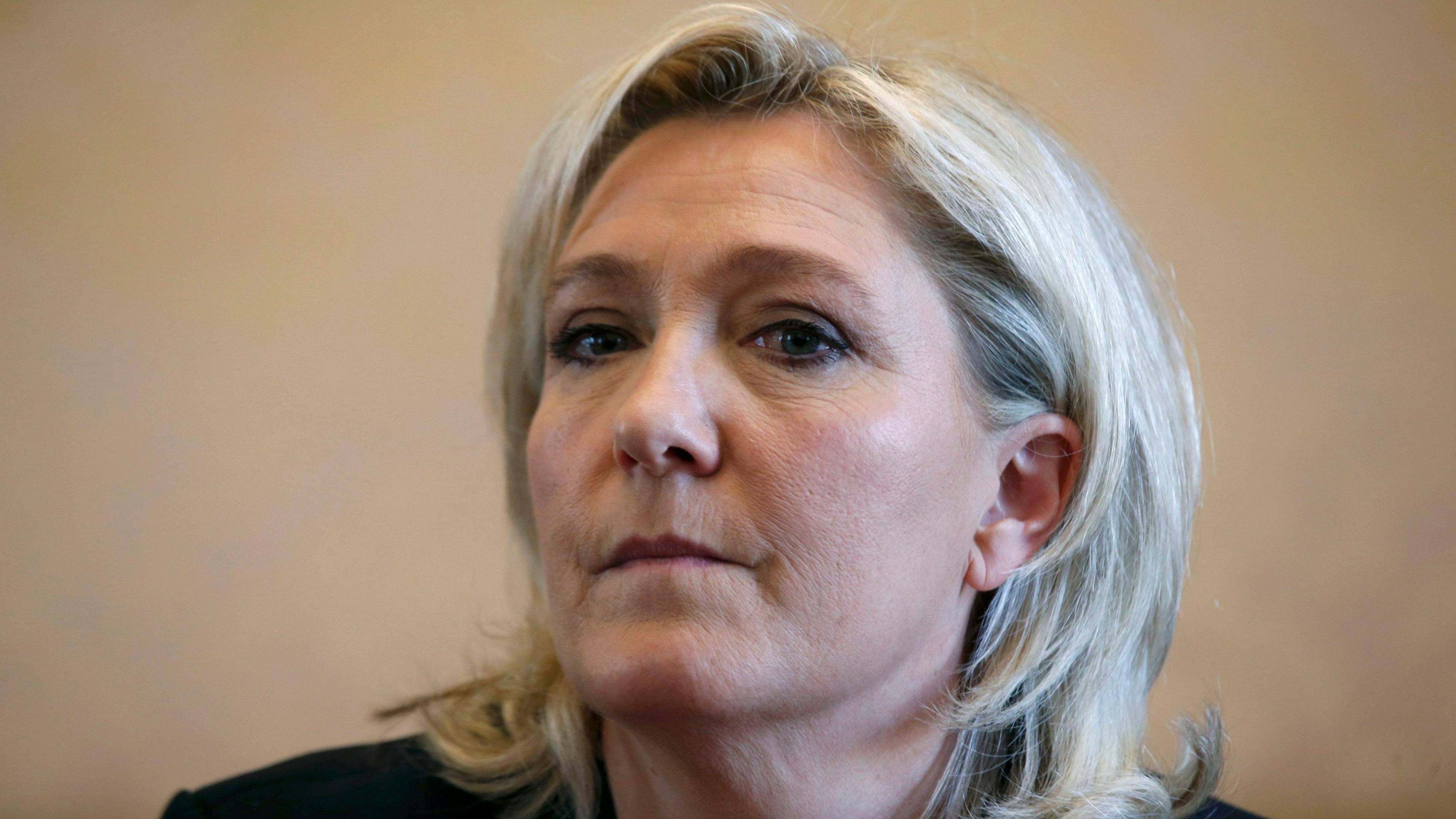 Decisão Judicial: Torna Le Pen inelegível na França