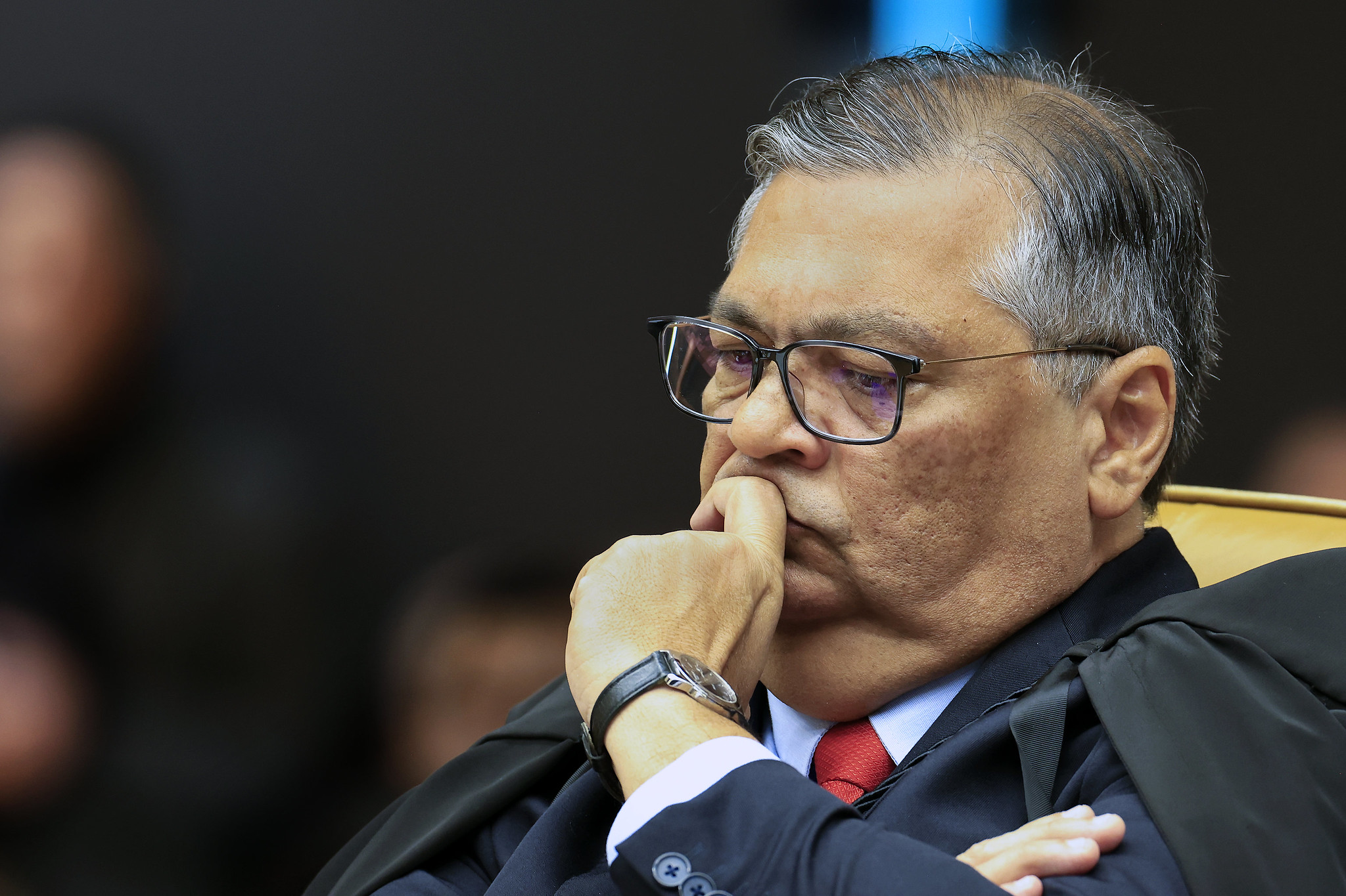 Dino exige transparência em emendas Pix: Prazo de 90 dias e risco de bloqueio