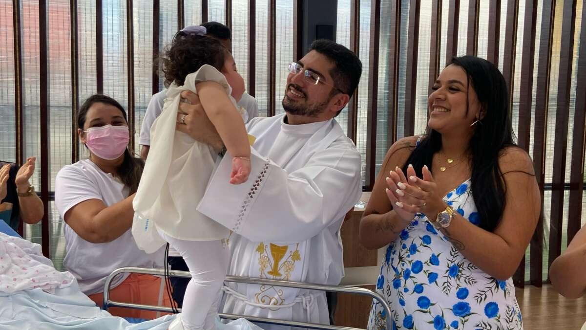 Batizado no Hospital: Fé e Esperança em Fortaleza