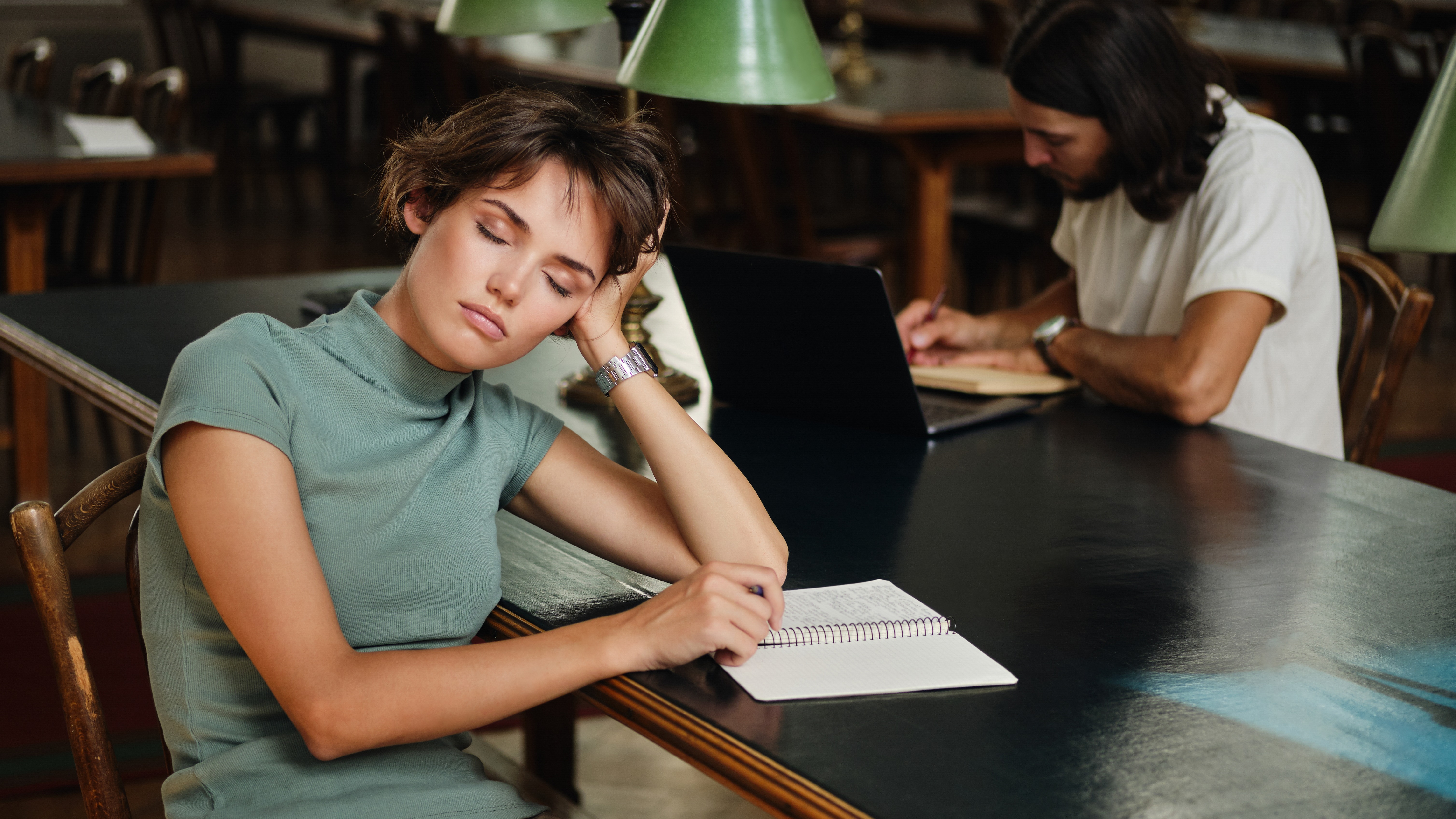 Burnout na Geração Z: Uma Crise Silenciosa com Dados Alarmantes